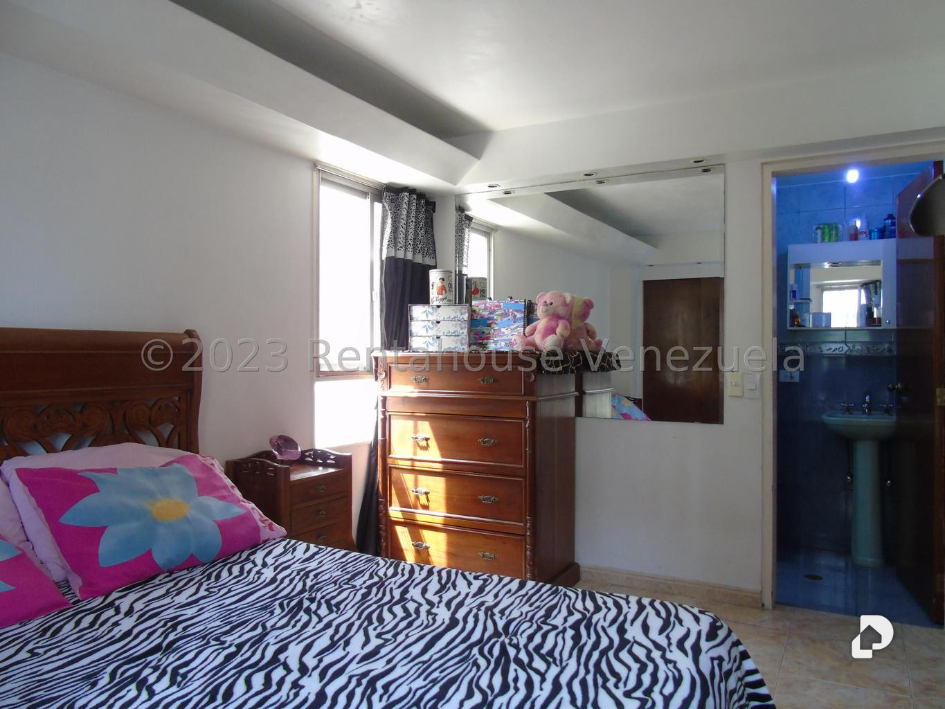 Apartamento en San Bernardino, Caracas – 21