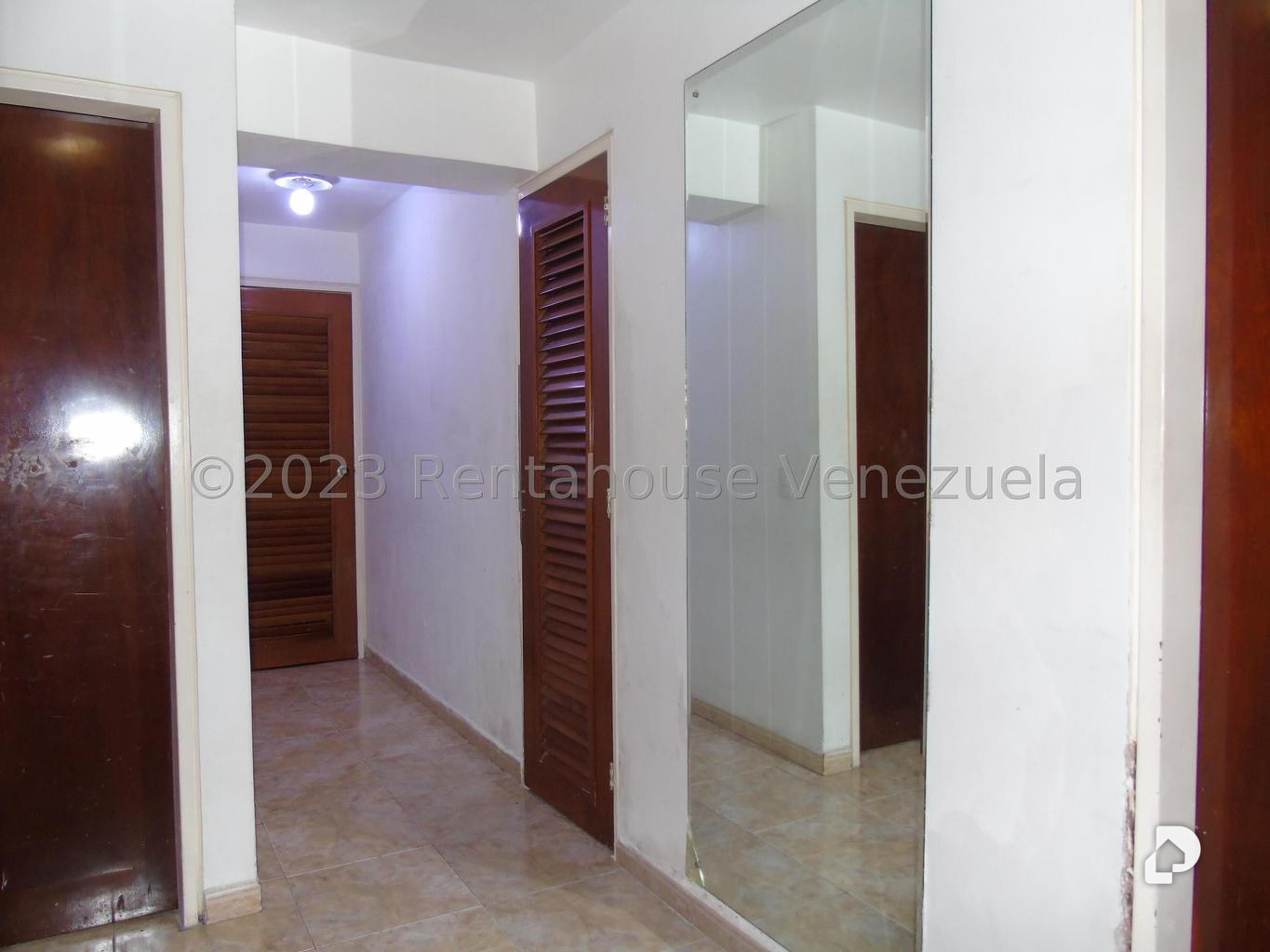 Apartamento en San Bernardino, Caracas – 19