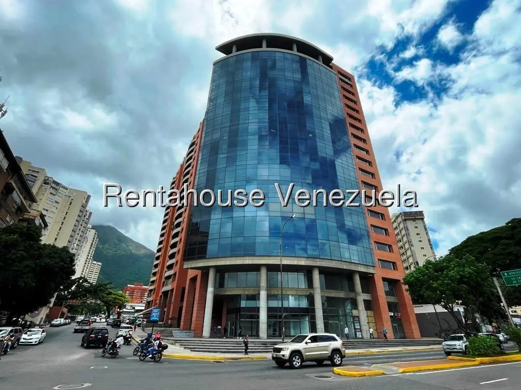 Office in Los Dos Caminos, Caracas - 1