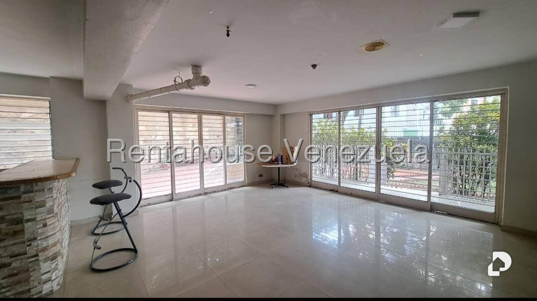 Apartamento en El Paraíso, Caracas – 25