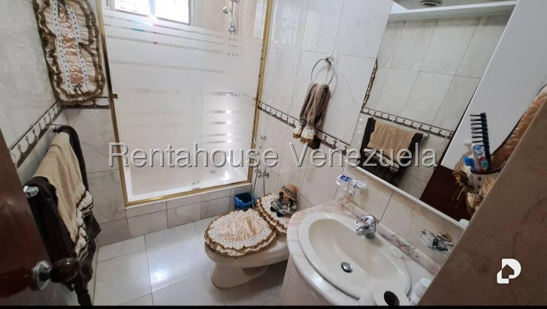 Apartamento en El Paraíso, Caracas – 22