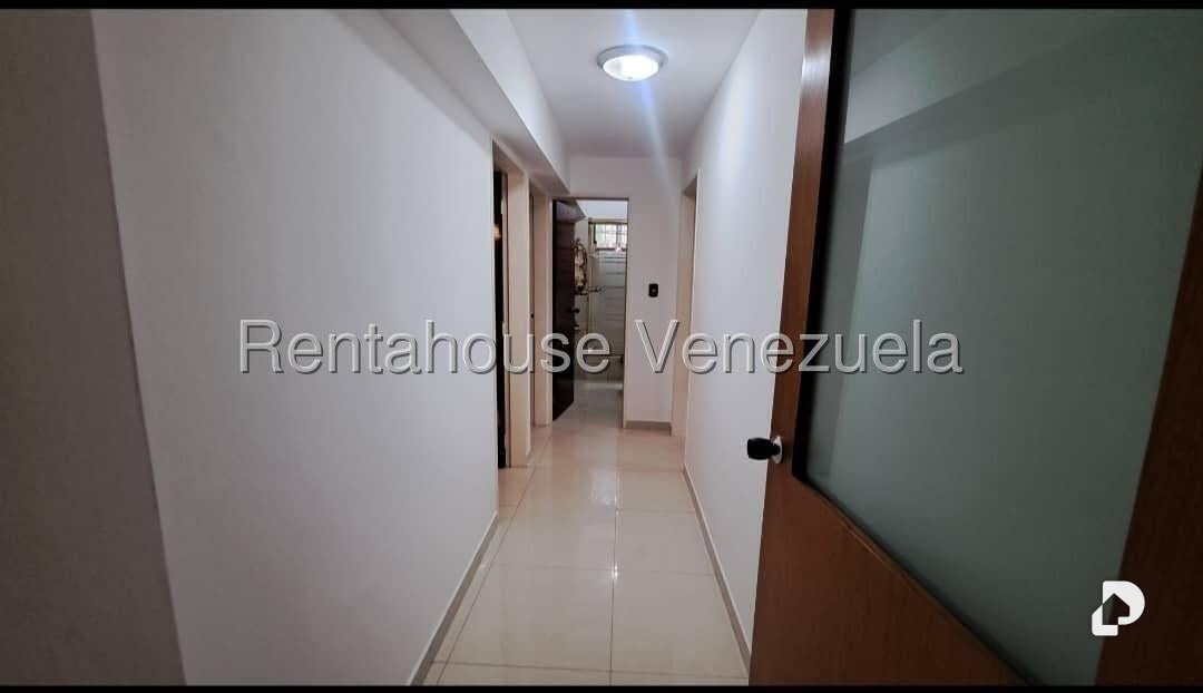 Apartamento en El Paraíso, Caracas – 13