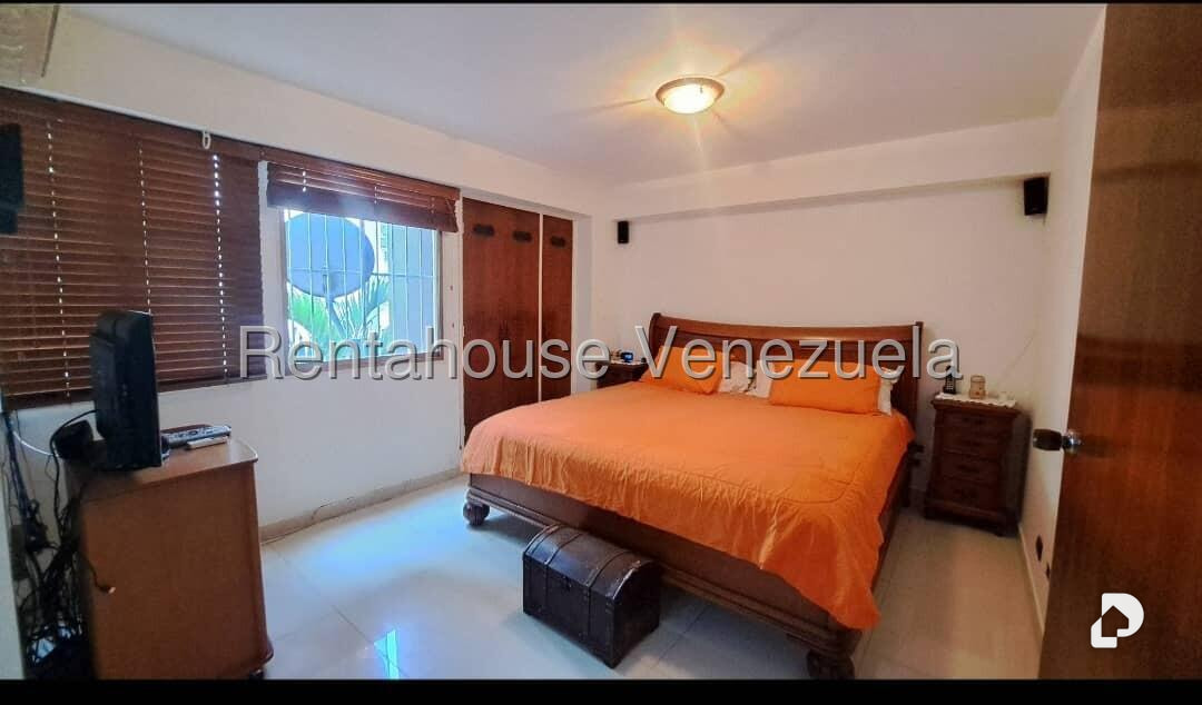 Apartamento en El Paraíso, Caracas – 18