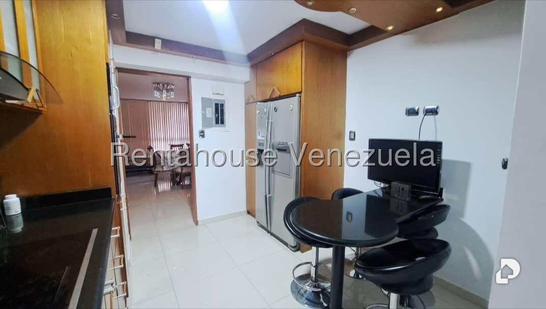 Apartamento en El Paraíso, Caracas – 11