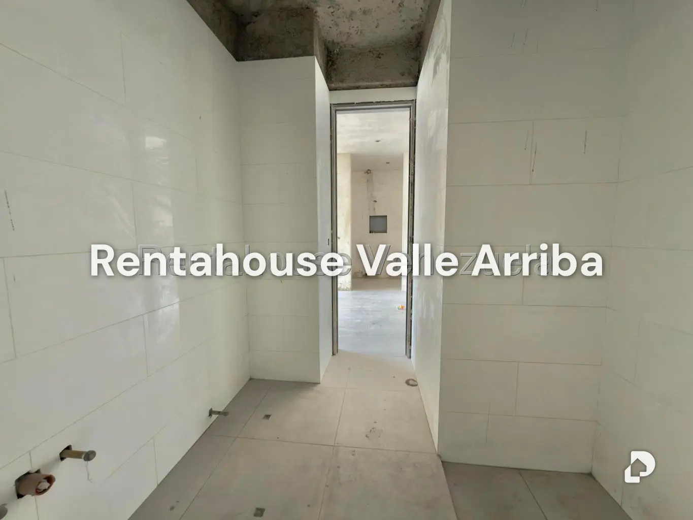 Apartamento en El Rosal, Caracas – 12