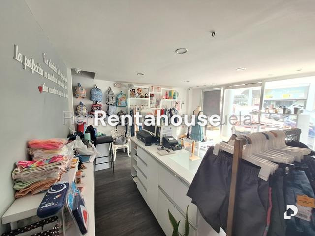 Local comercial en Parroquia Urbana San José, Valencia – 5