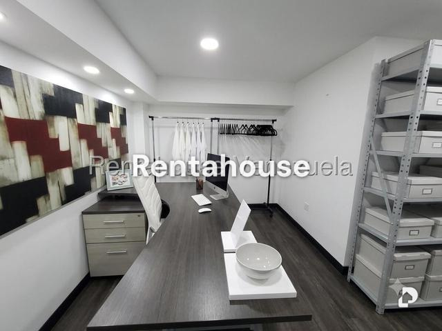 Local comercial en Parroquia Urbana San José, Valencia – 16