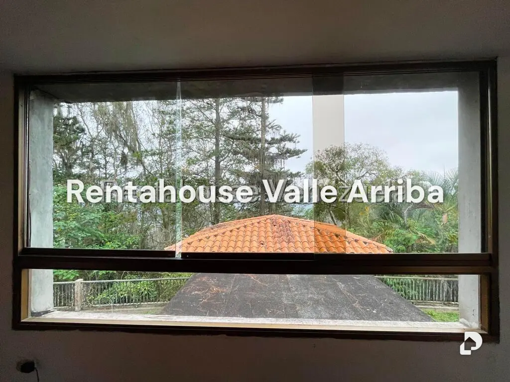 Casa en Los Guayabitos, Caracas – 26