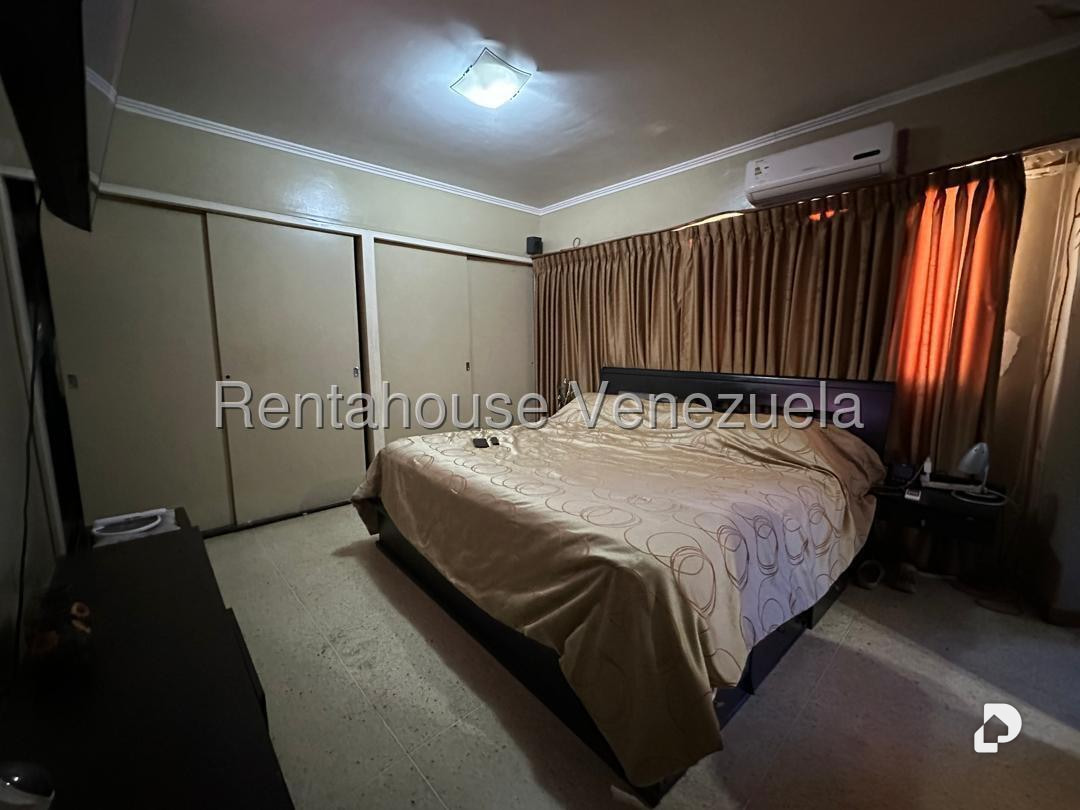 Casa en Colinas de Los Chaguaramos, Caracas – 8
