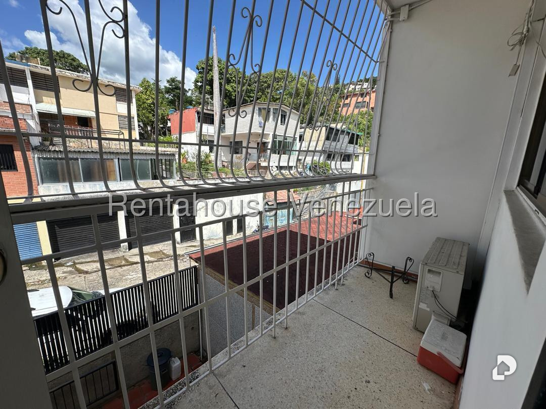 Casa en Colinas de Los Chaguaramos, Caracas – 9