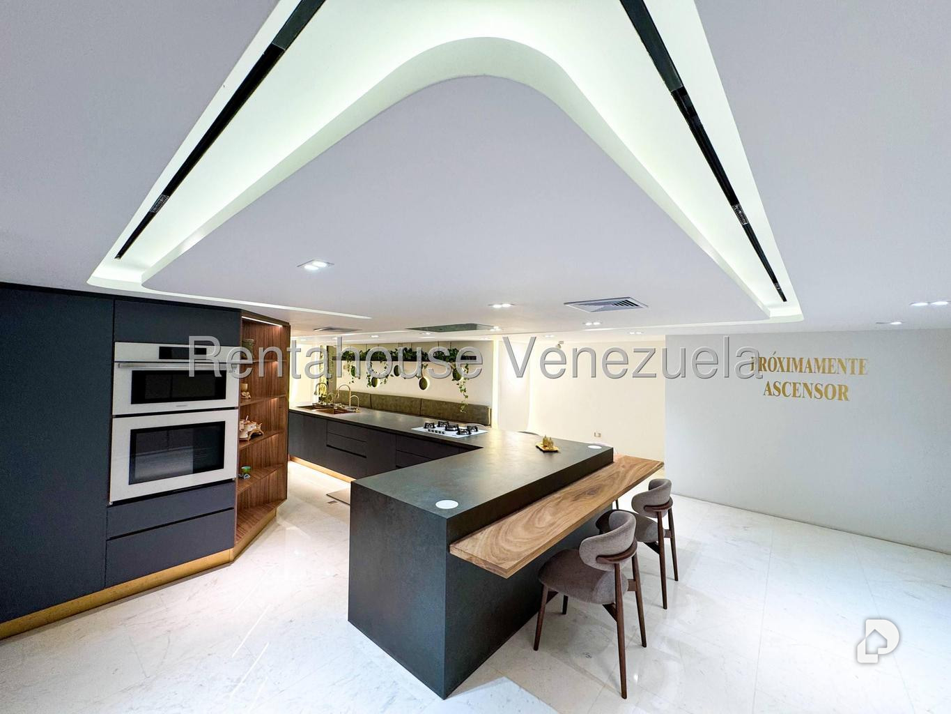 Casa en Cumbres de Curumo, Caracas – 13