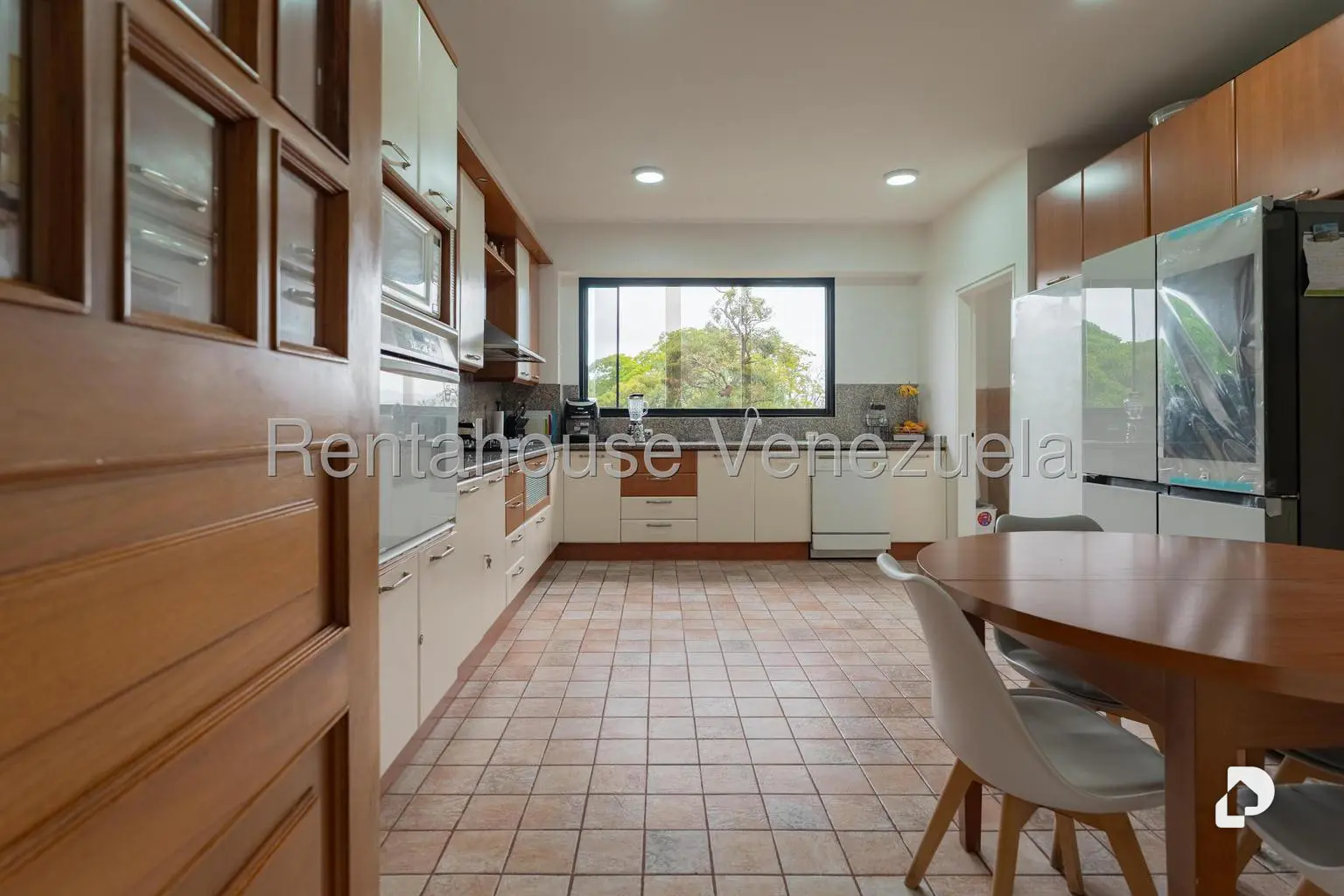 Apartamento en Los Palos Grandes, Caracas – 20
