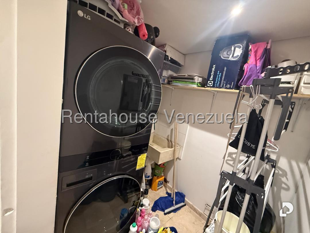 Apartamento en Altamira, Caracas – 33