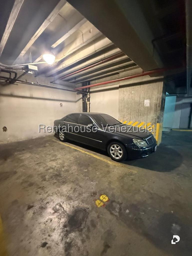 Apartamento en Altamira, Caracas – 35