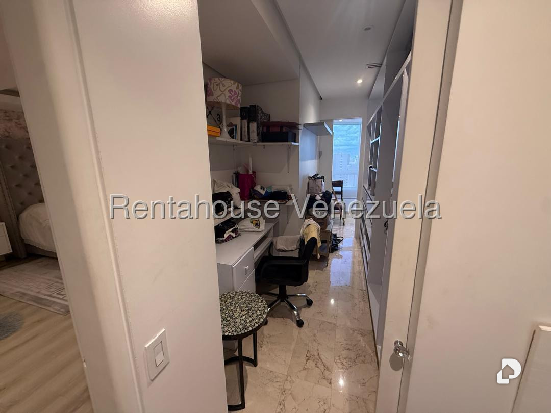 Apartamento en Altamira, Caracas – 29
