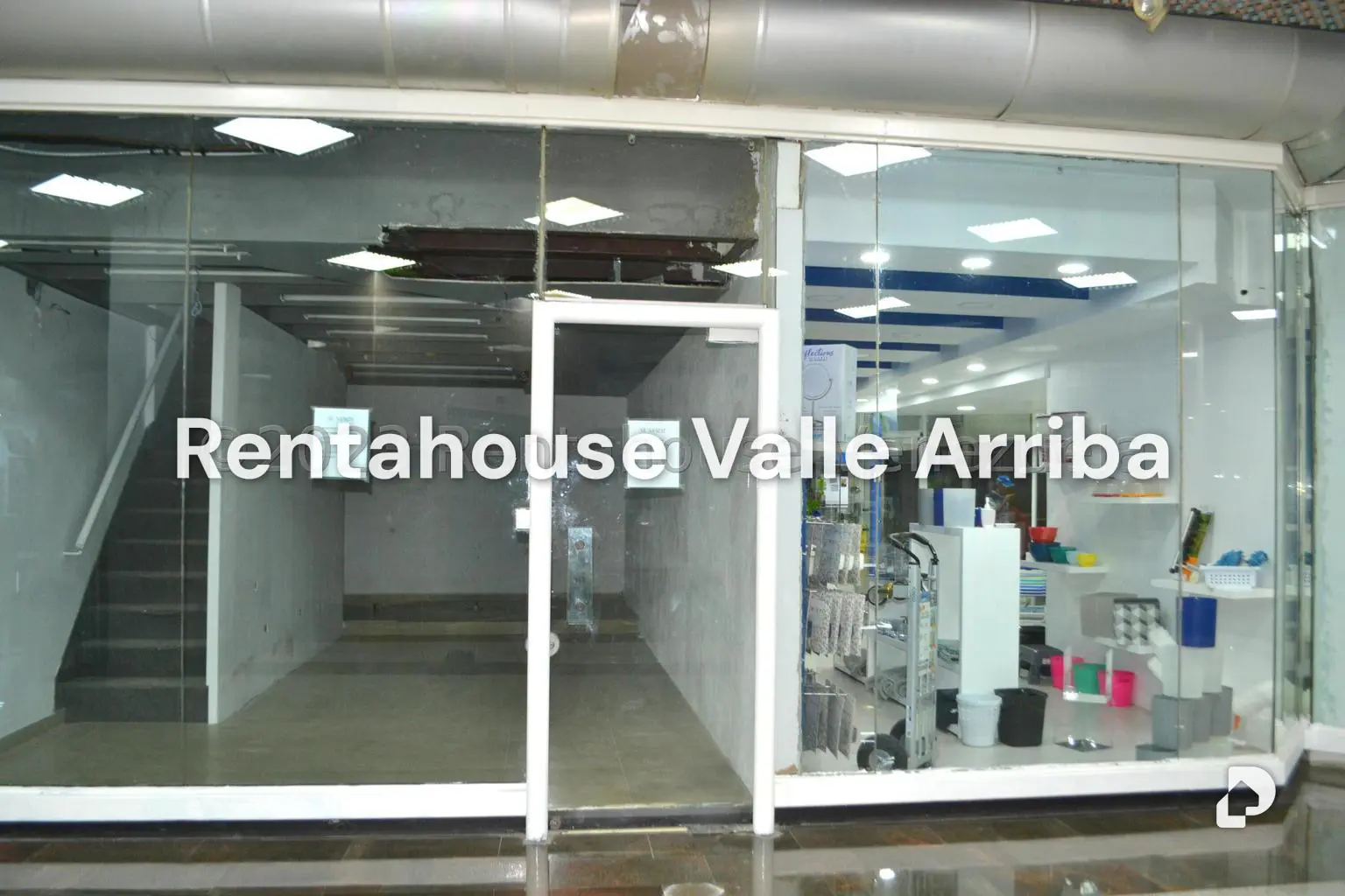 Local comercial en El Cafetal, Caracas – 3