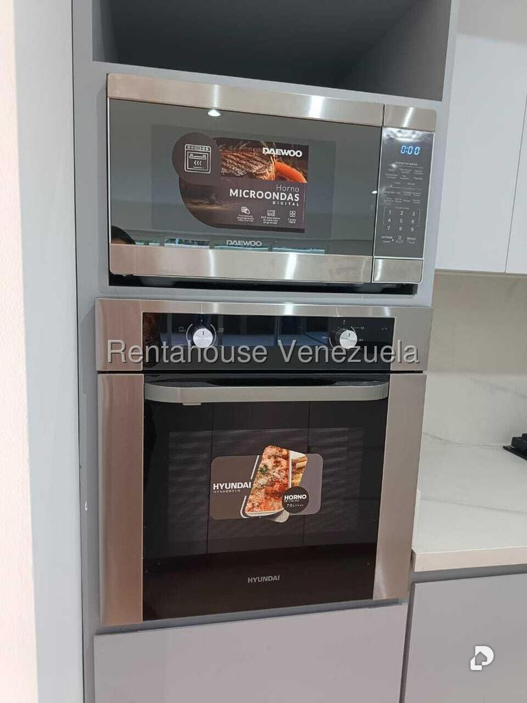 Apartamento en Lomas de Las Mercedes, Caracas – 12