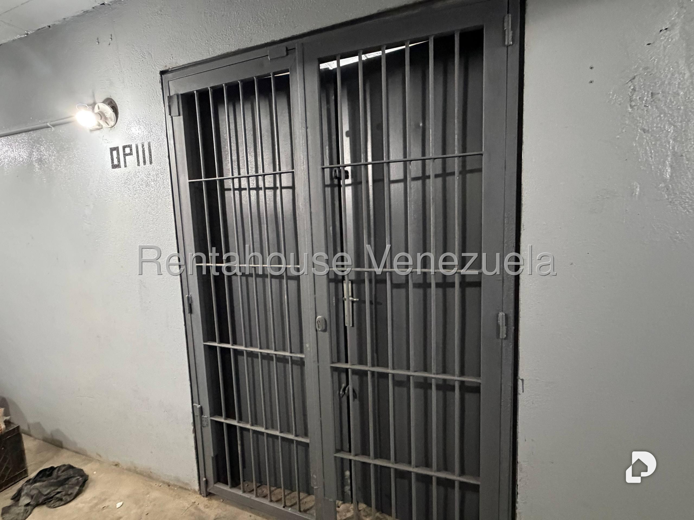 Galpón en Los Palos Grandes, Caracas – 22