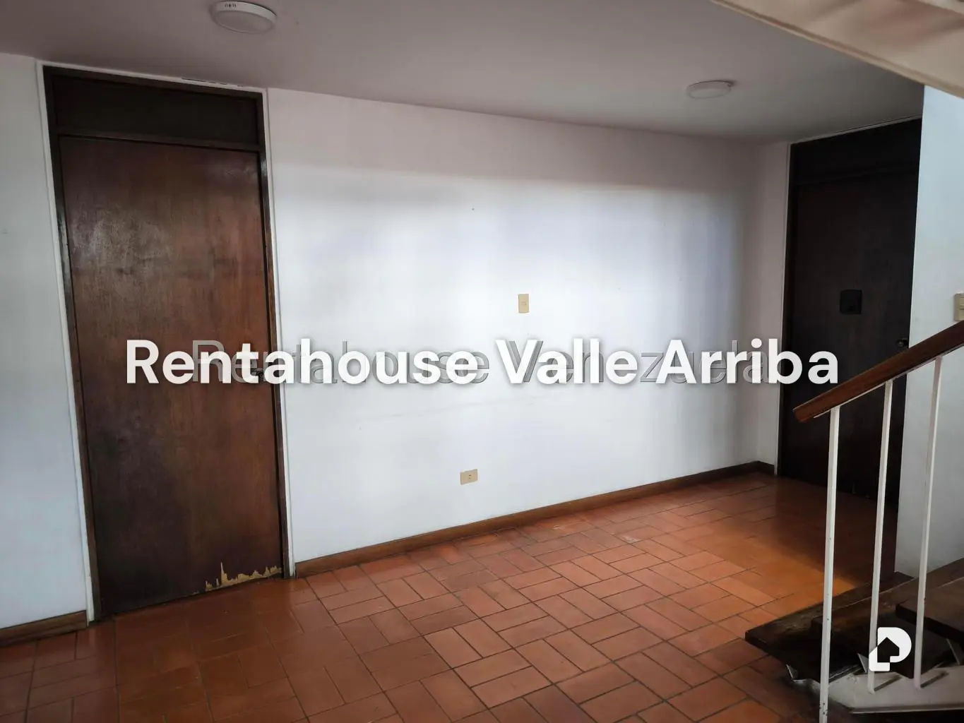 Casa en Cumbres de Curumo, Caracas – 19