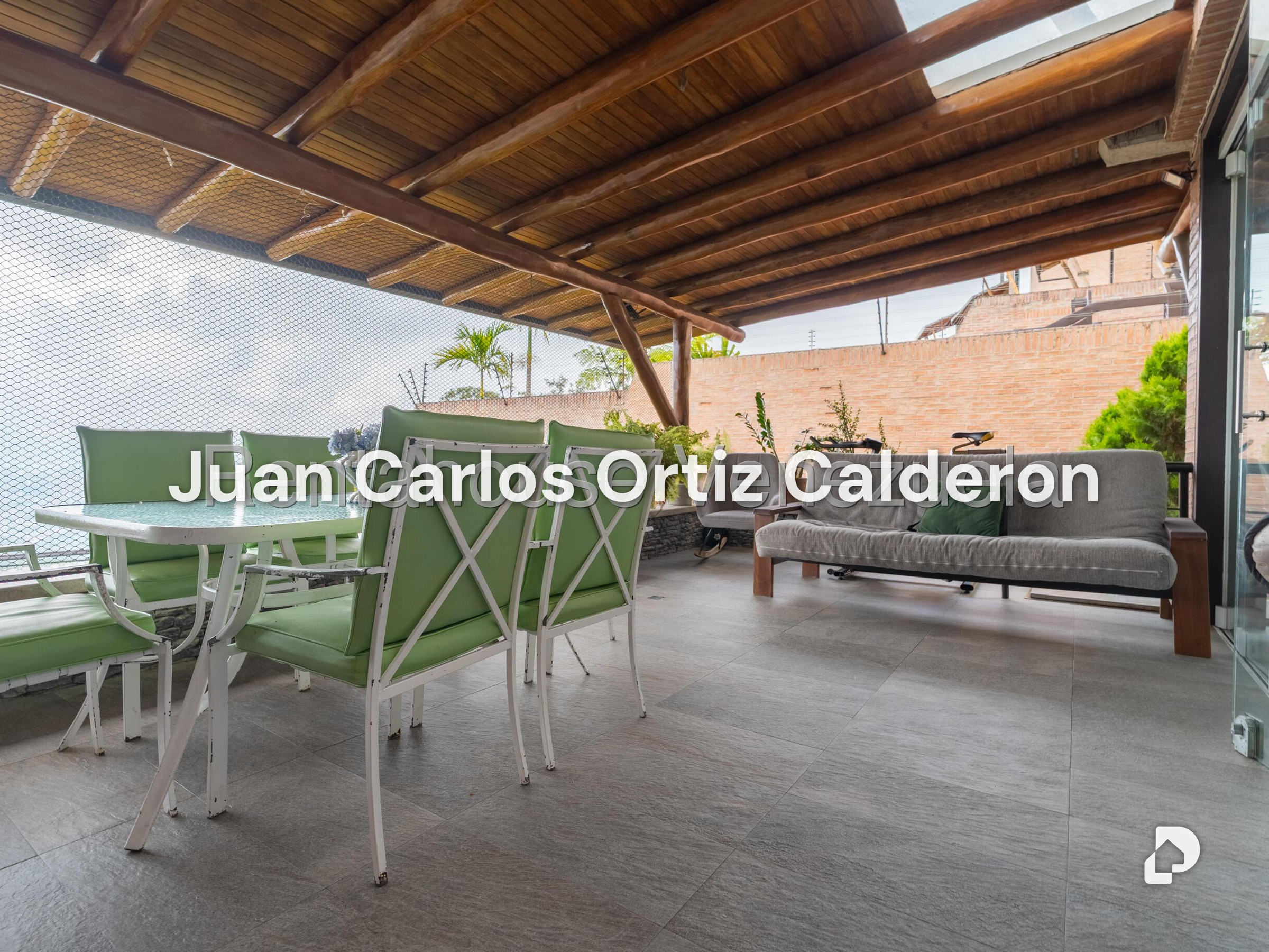 Casa en Alto Hatillo, Caracas – 25