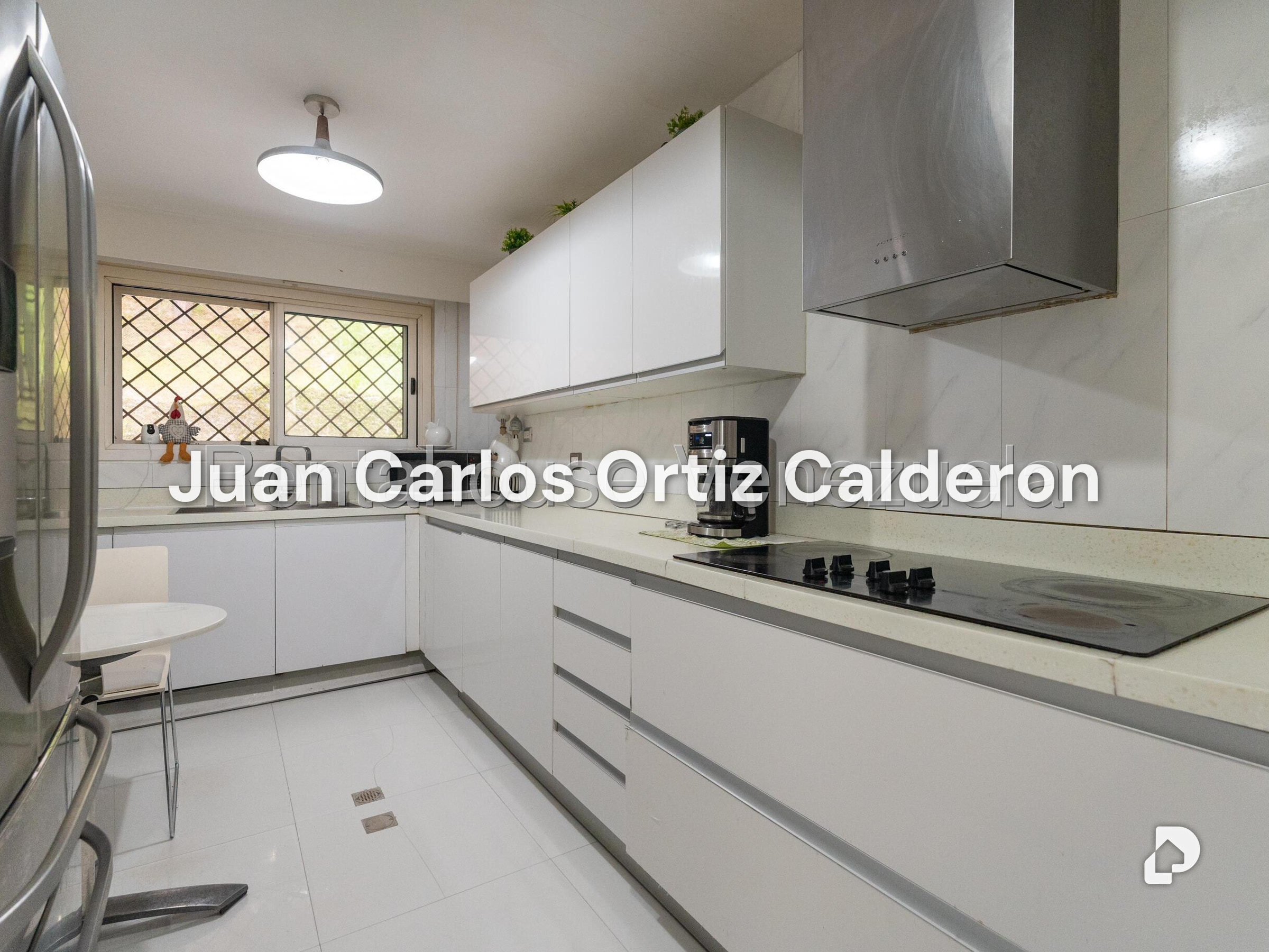 Casa en Alto Hatillo, Caracas – 13