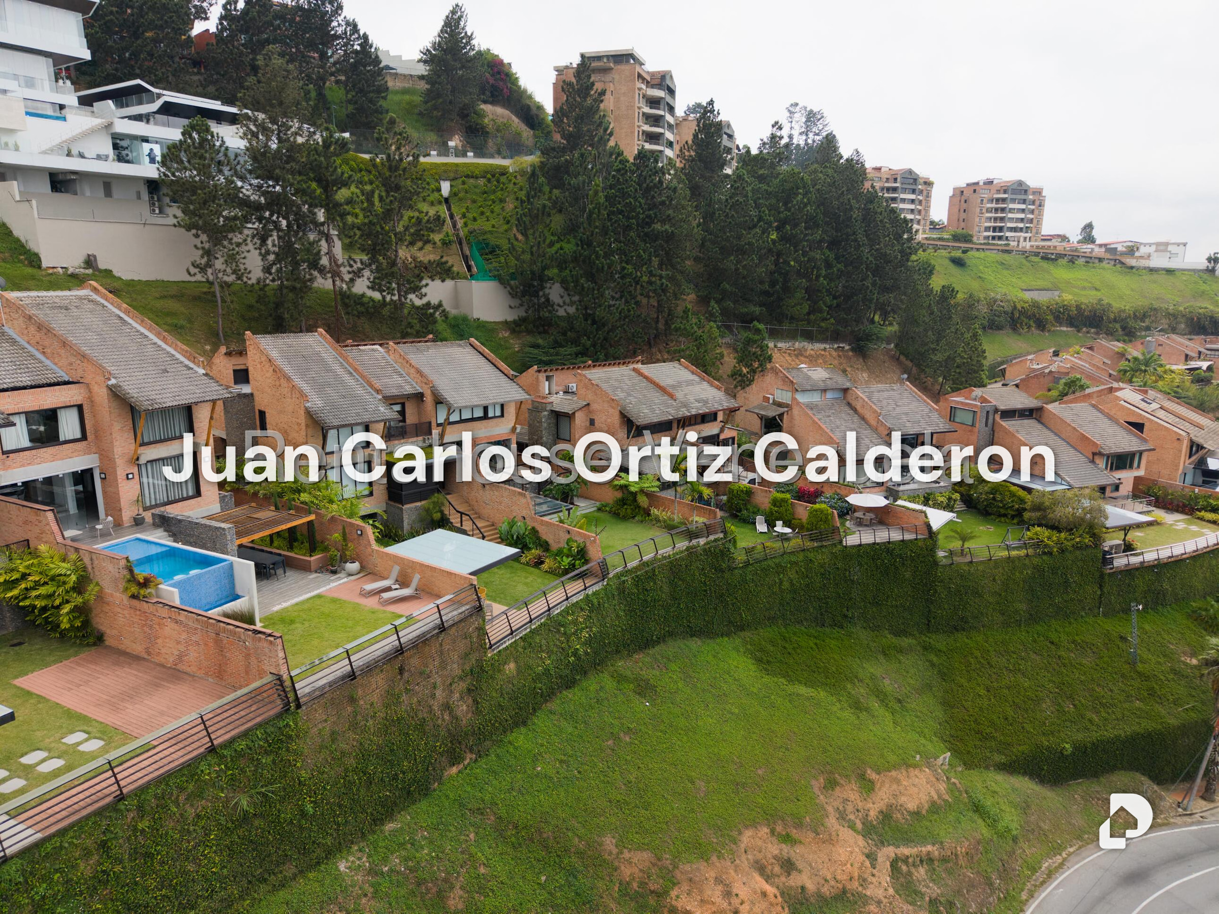 Casa en Alto Hatillo, Caracas – 30