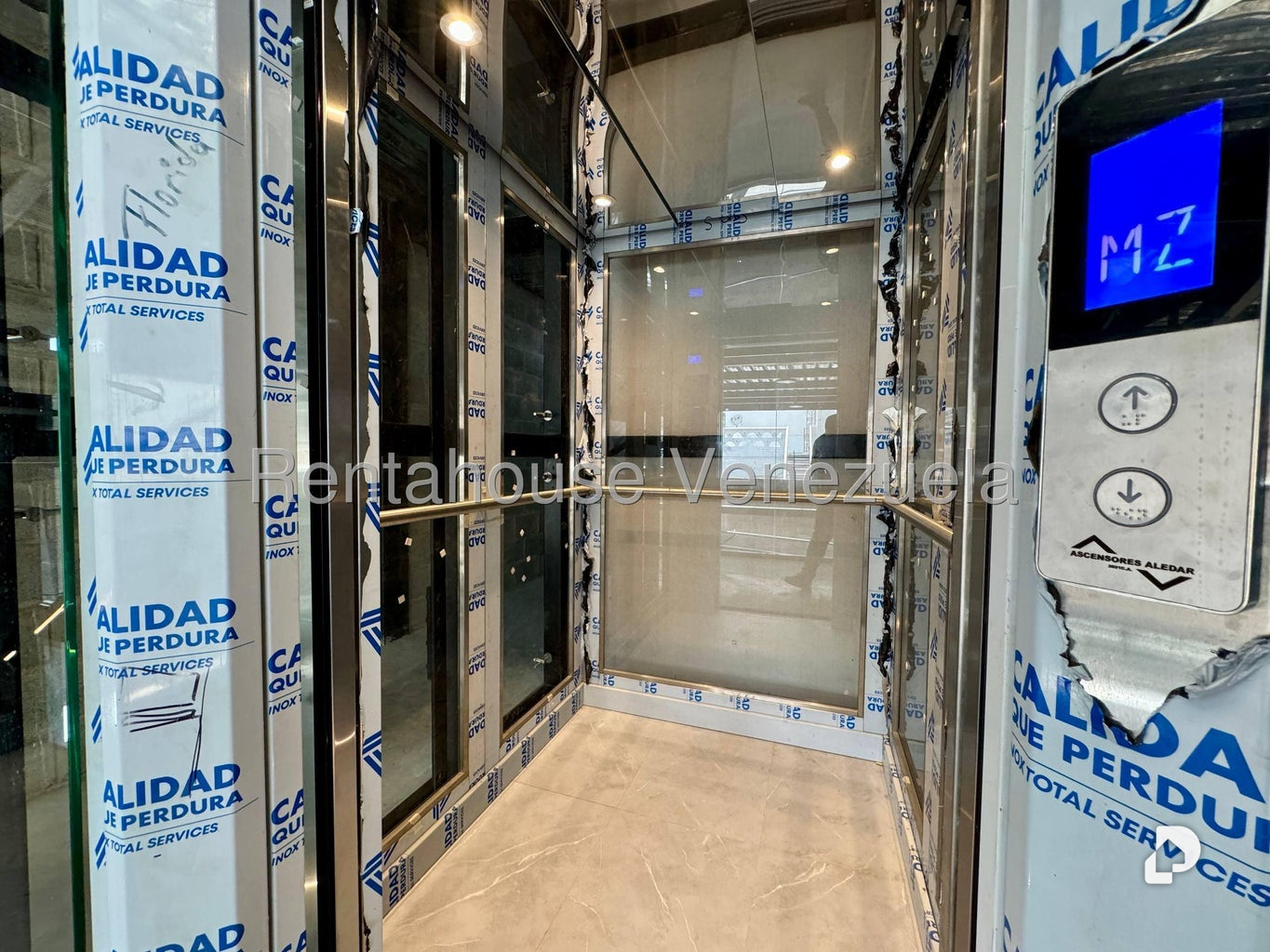 Local comercial en La Florida, Caracas – 6