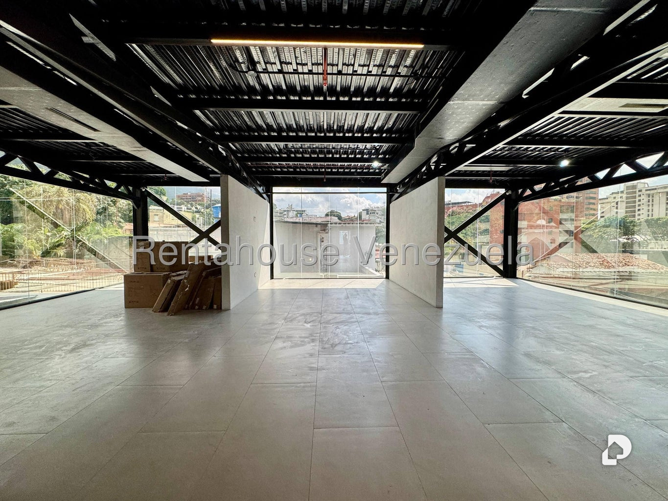 Local comercial en La Florida, Caracas – 29
