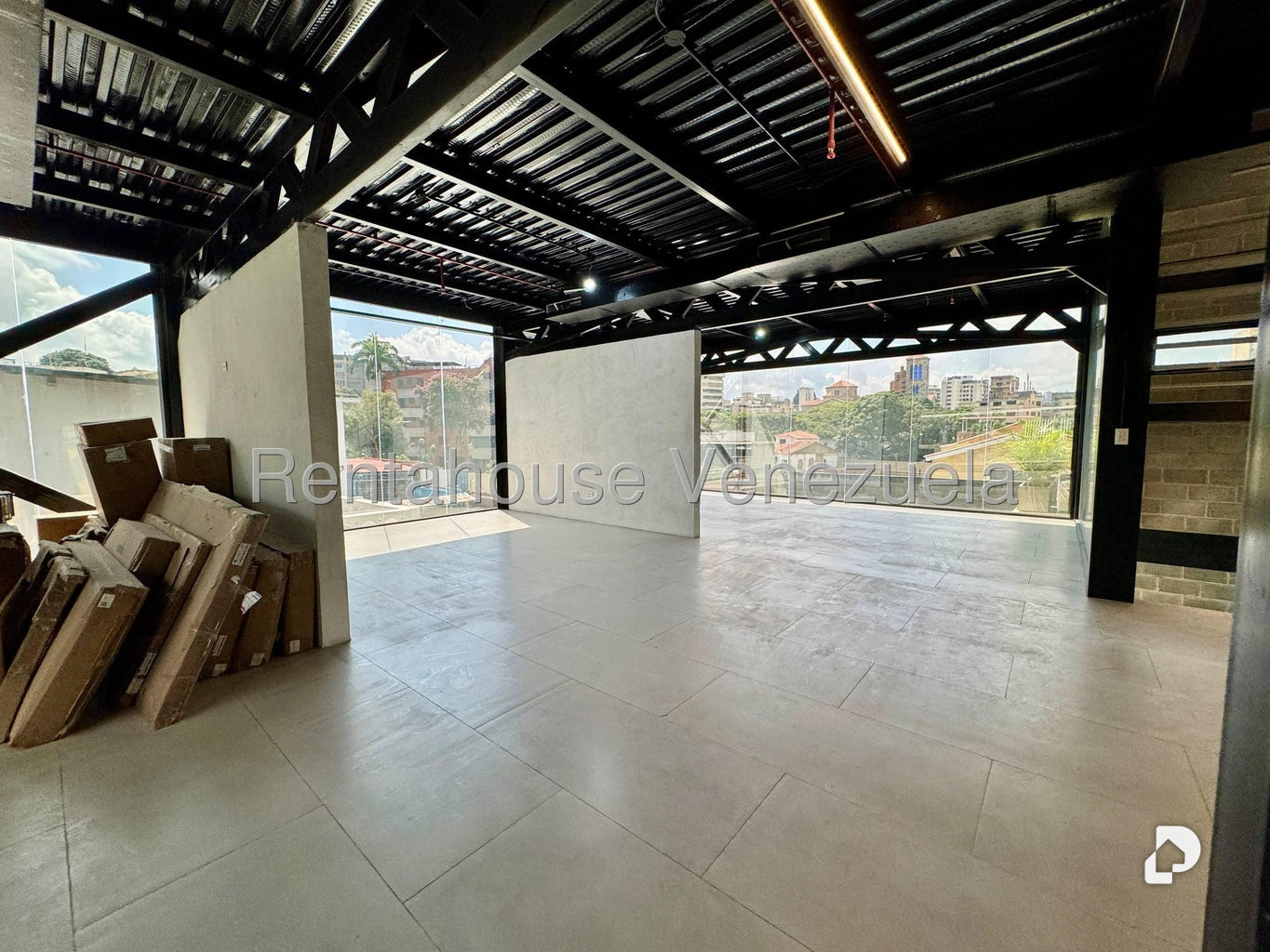 Local comercial en La Florida, Caracas – 21