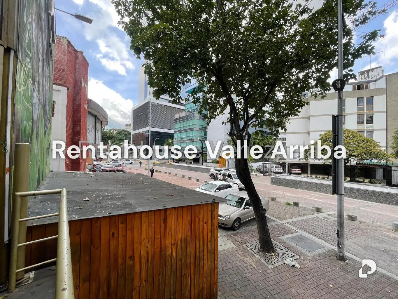 Local comercial en Las Mercedes, Caracas – 30