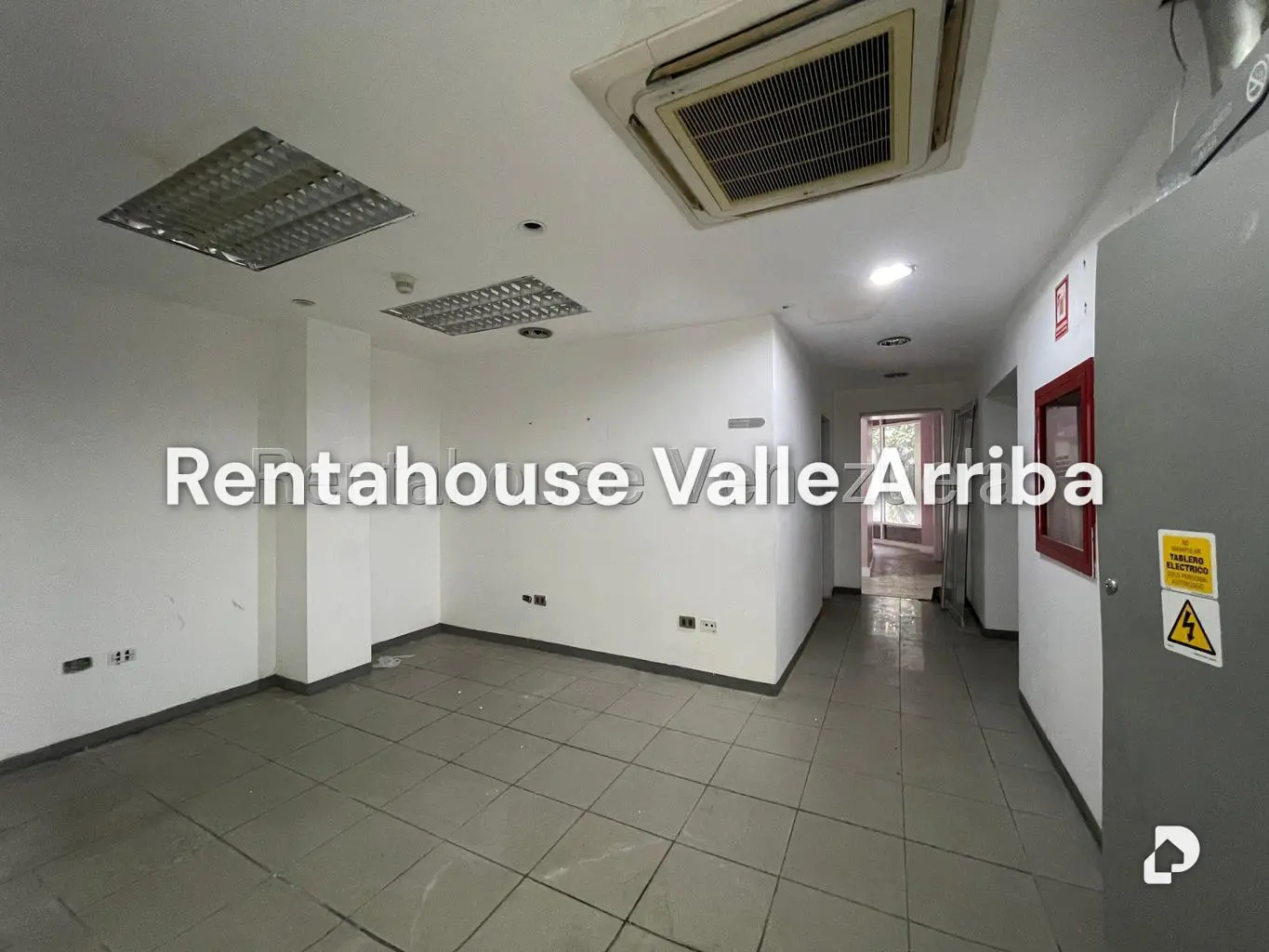 Local comercial en Las Mercedes, Caracas – 29