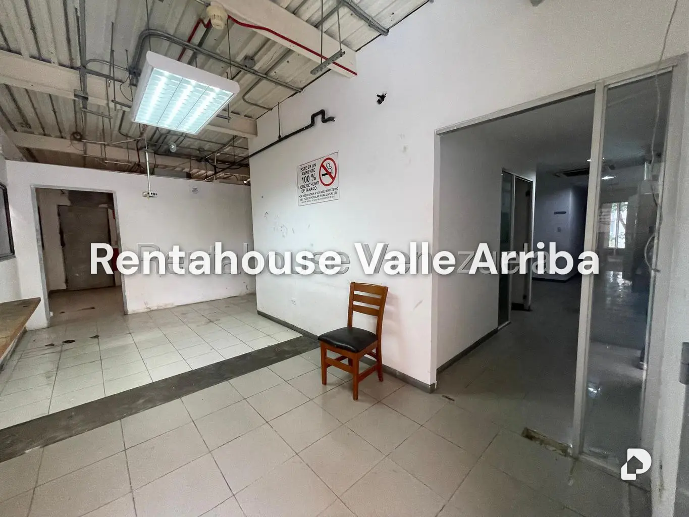Local comercial en Las Mercedes, Caracas – 23