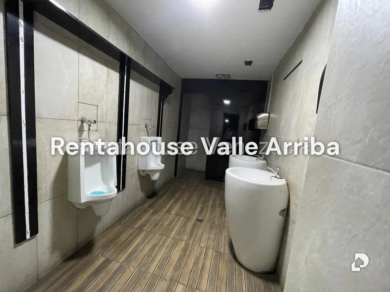 Local comercial en Las Mercedes, Caracas – 21