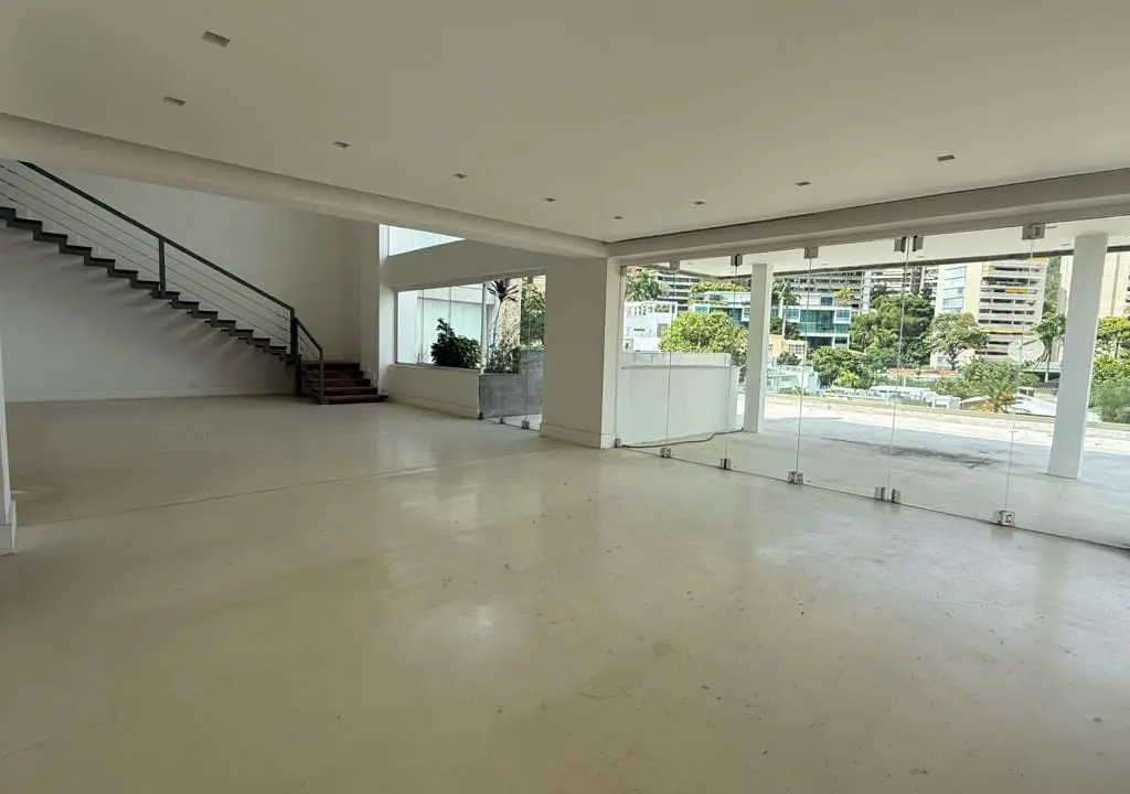 Apartamento en Altamira, Caracas - 1