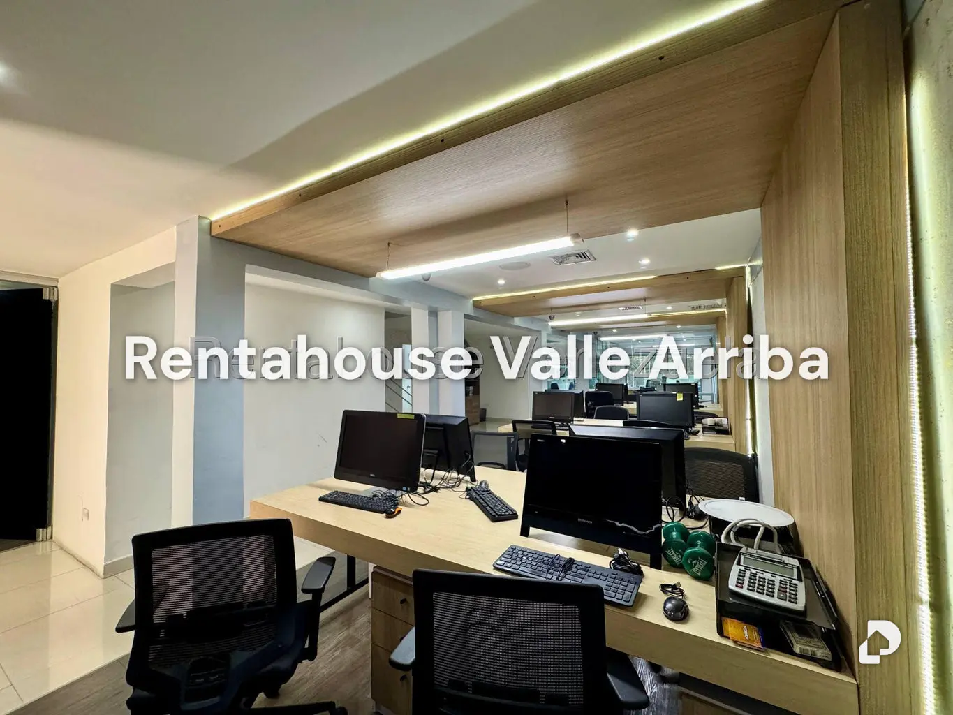 Local comercial en Chuao, Caracas – 25