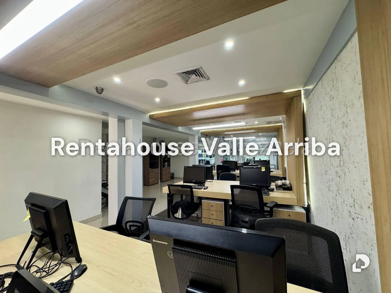 Local comercial en Chuao, Caracas – 24