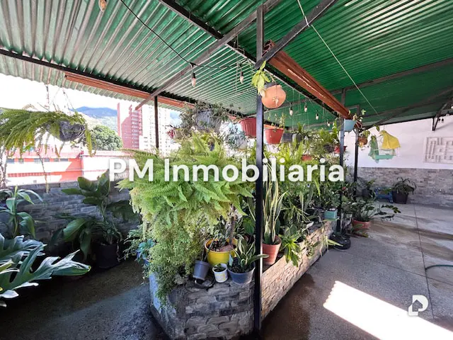 Building in Boleíta Sur, Caracas – 17