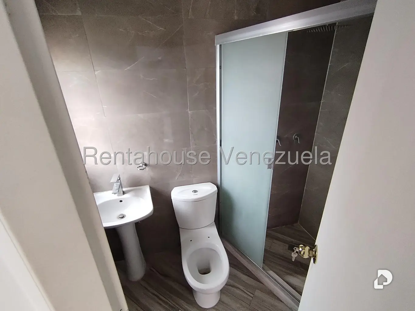 Apartamento en Colinas de Valle Arriba, Caracas – 25