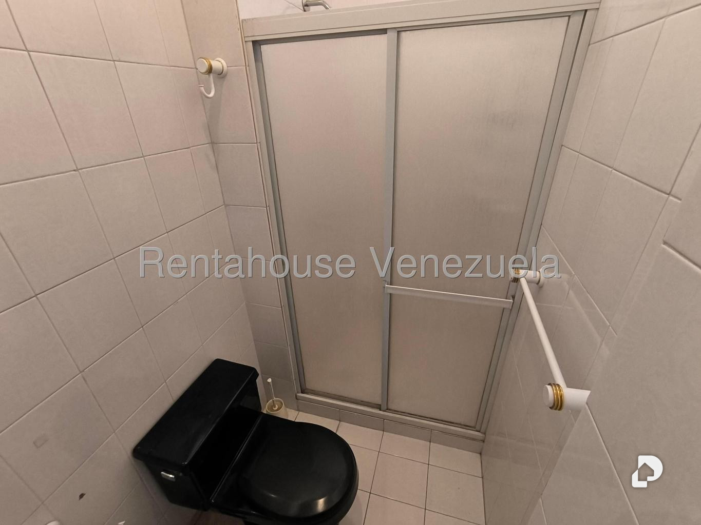Casa en Colinas de La California, Caracas – 25