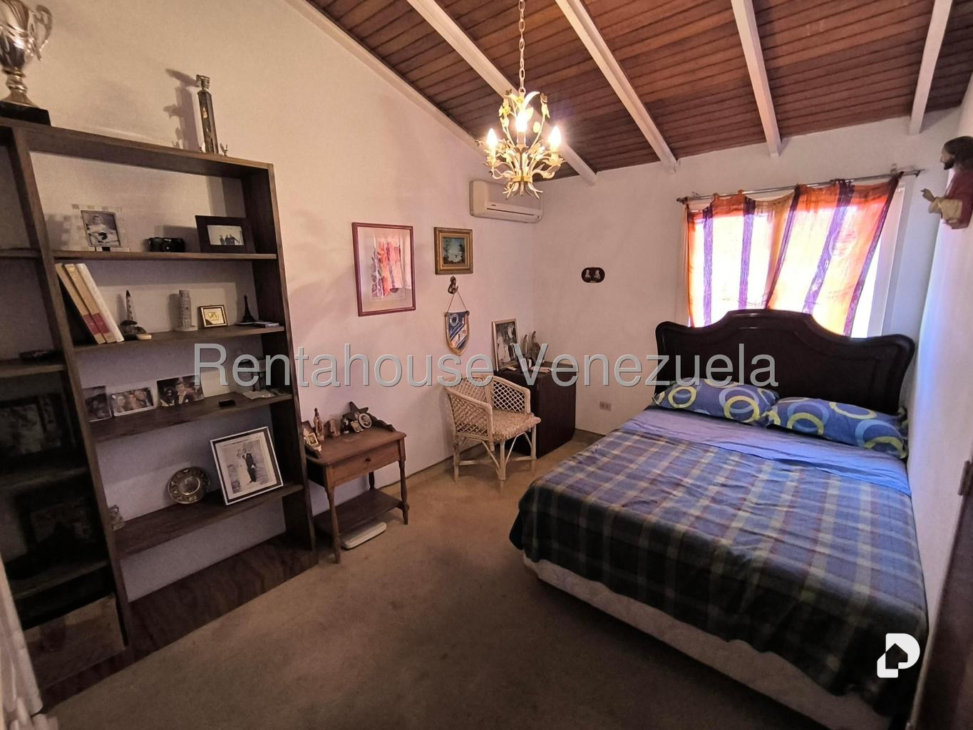 Casa en Colinas de La California, Caracas – 26
