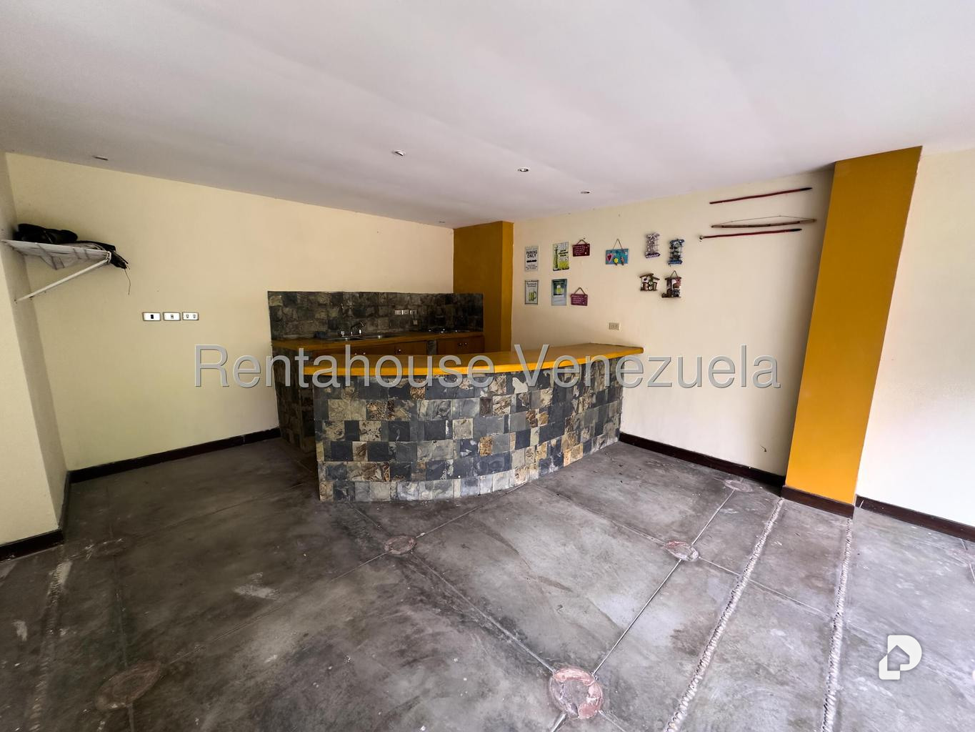 Casa en Santa Rosa de Lima, Caracas – 22