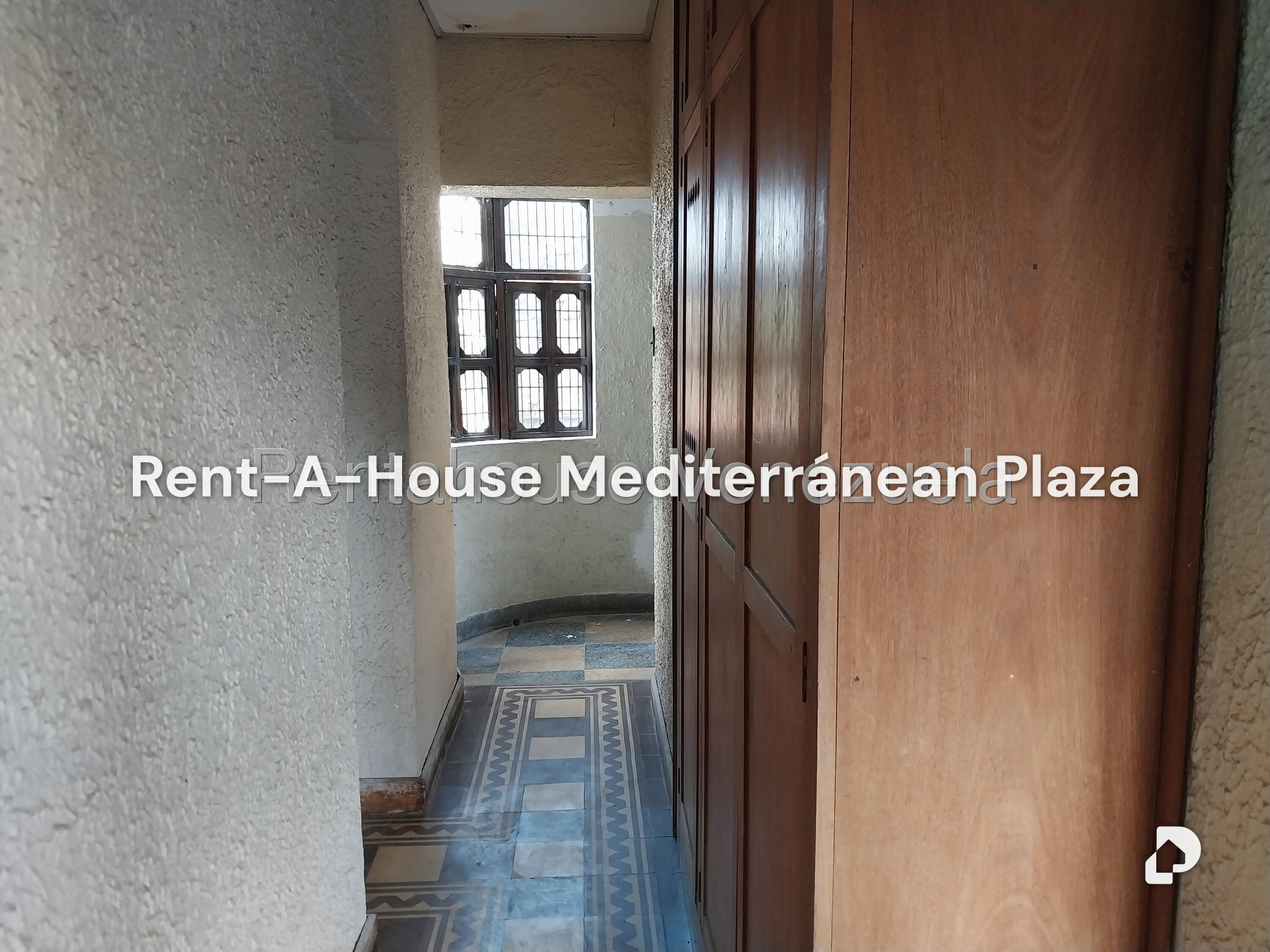Local comercial en Avenida Bolivar Norte, Valencia – 20