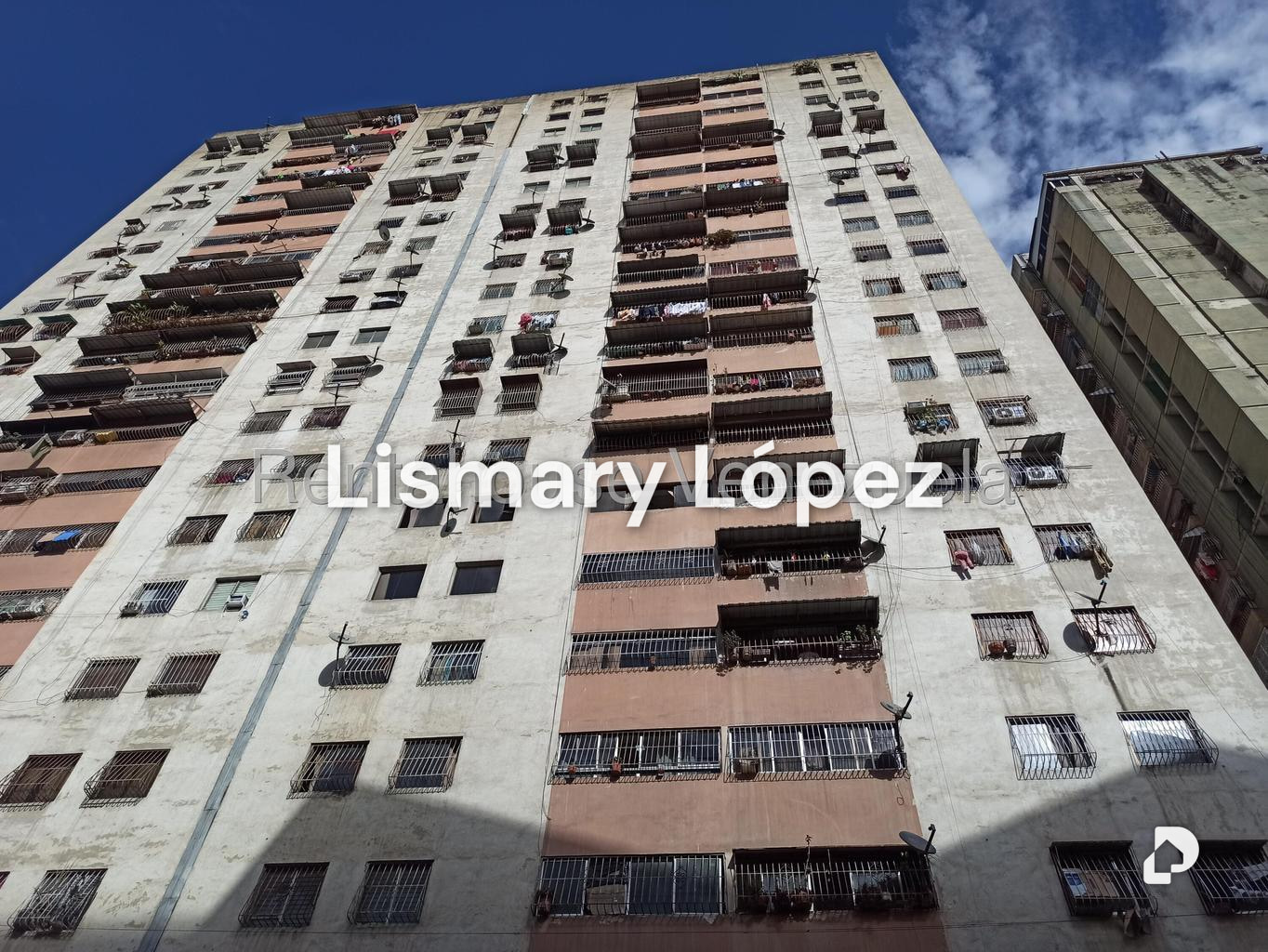 Apartamento en Parroquia Santa Rosalía, Caracas – 1