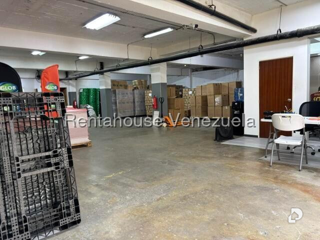 Local comercial en Boleíta Sur, Caracas – 13