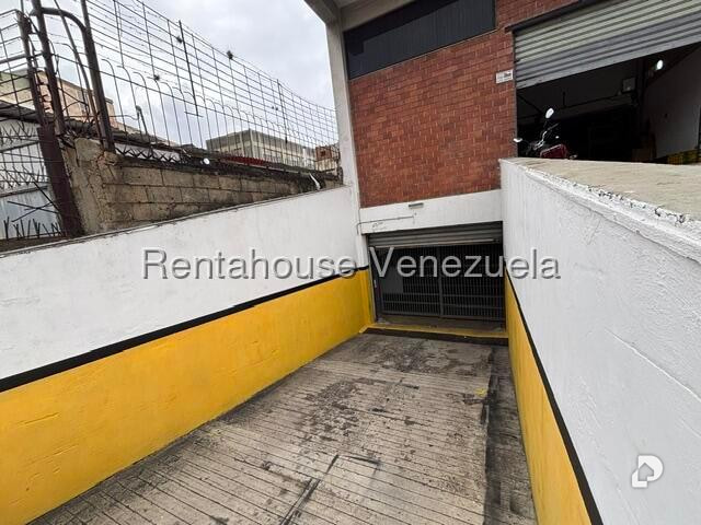 Local comercial en Boleíta Sur, Caracas – 1