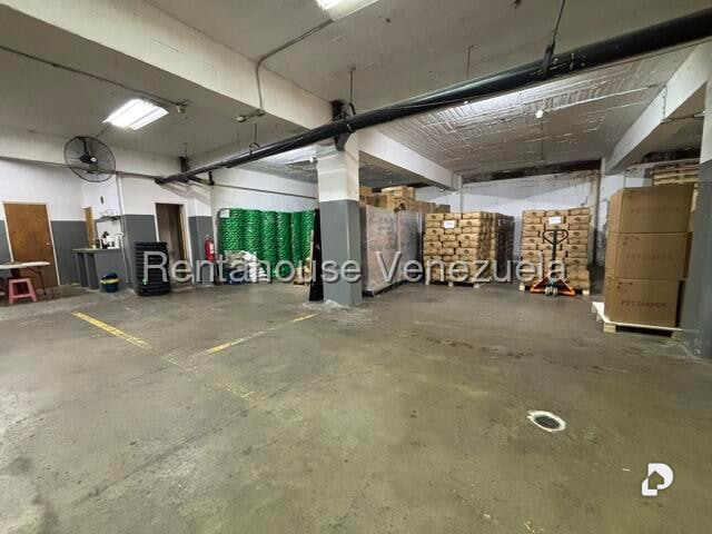 Local comercial en Boleíta Sur, Caracas – 17