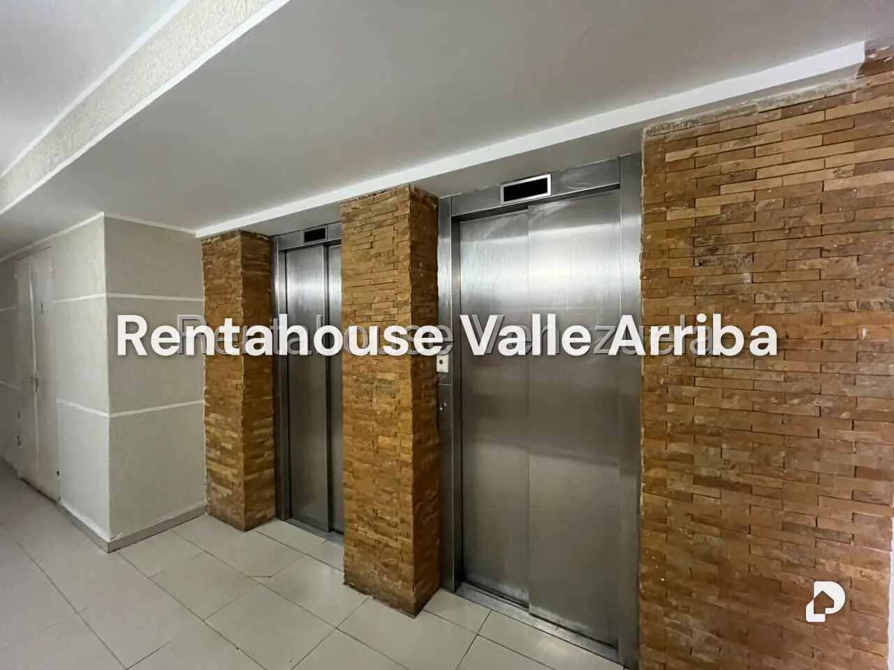 Apartamento en Los Naranjos Humboldt, Caracas – 12