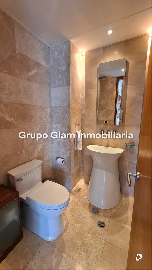 Apartamento en Los Palos Grandes, Caracas – 17