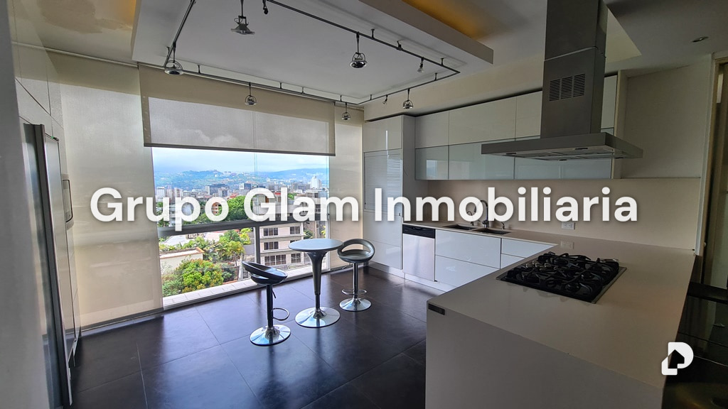 Apartamento en Los Palos Grandes, Caracas – 14