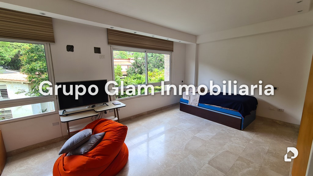 Apartamento en Los Palos Grandes, Caracas – 28